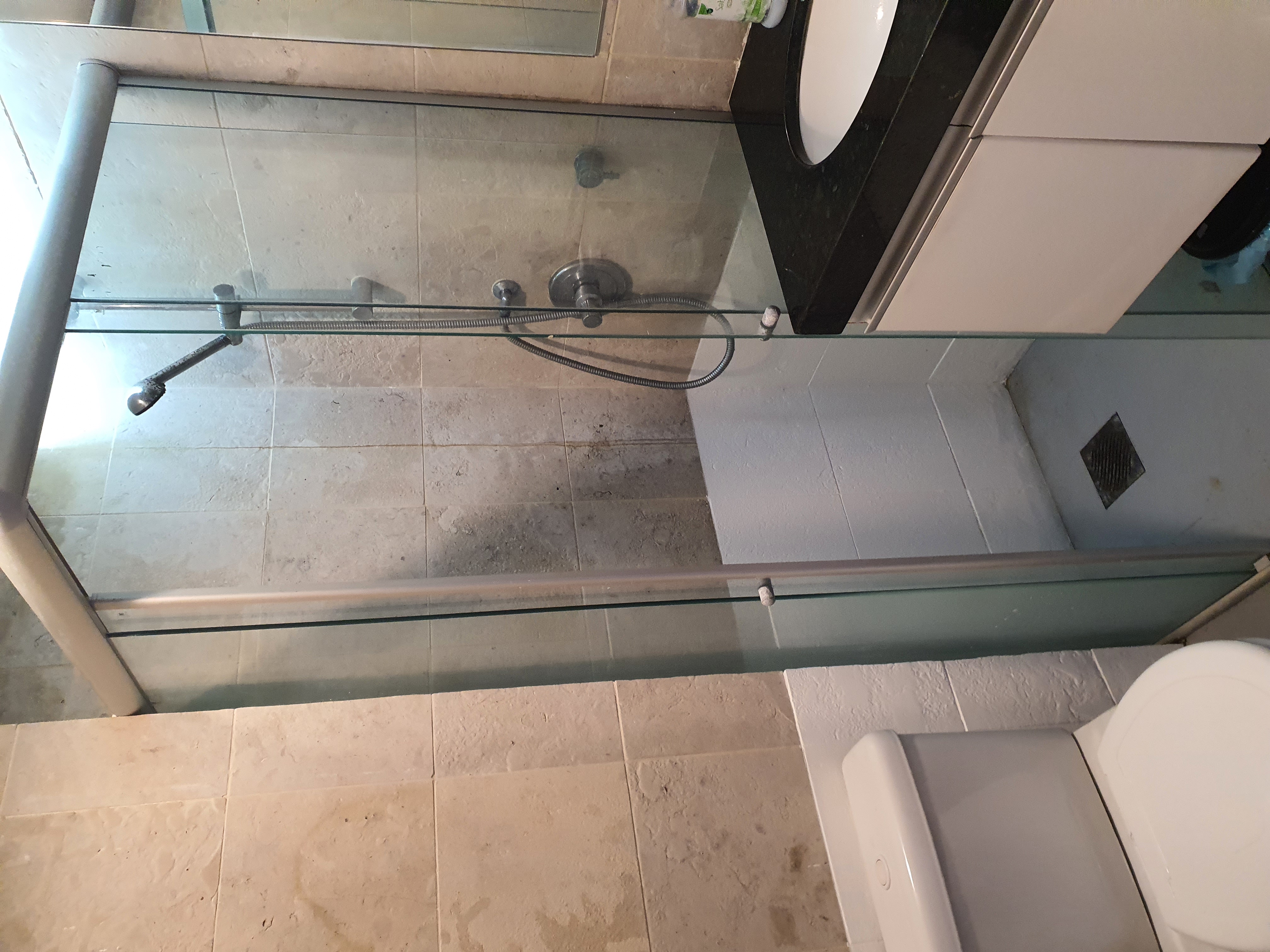 Modern bathroom